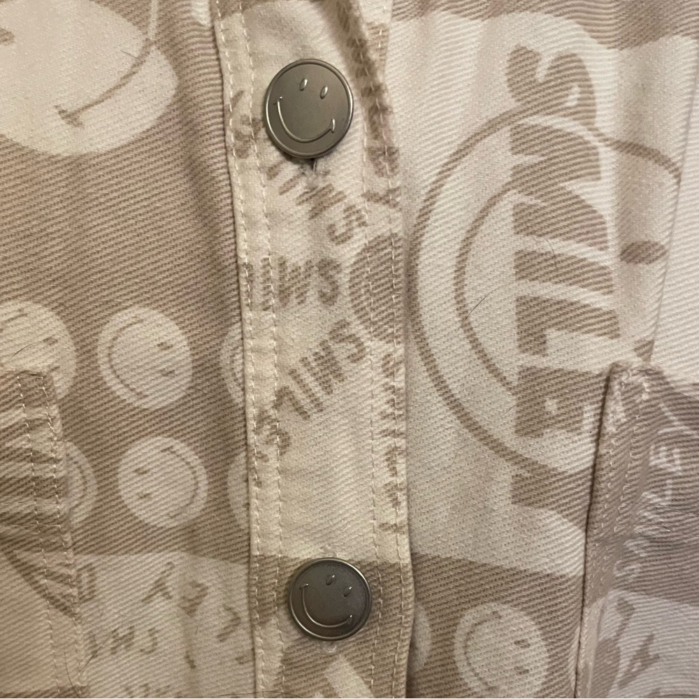 Smiley x H&M Jacket Graphic Relaxed Fit Streetwear Women's S Tan Beige Shacket - Picture 7 of 10